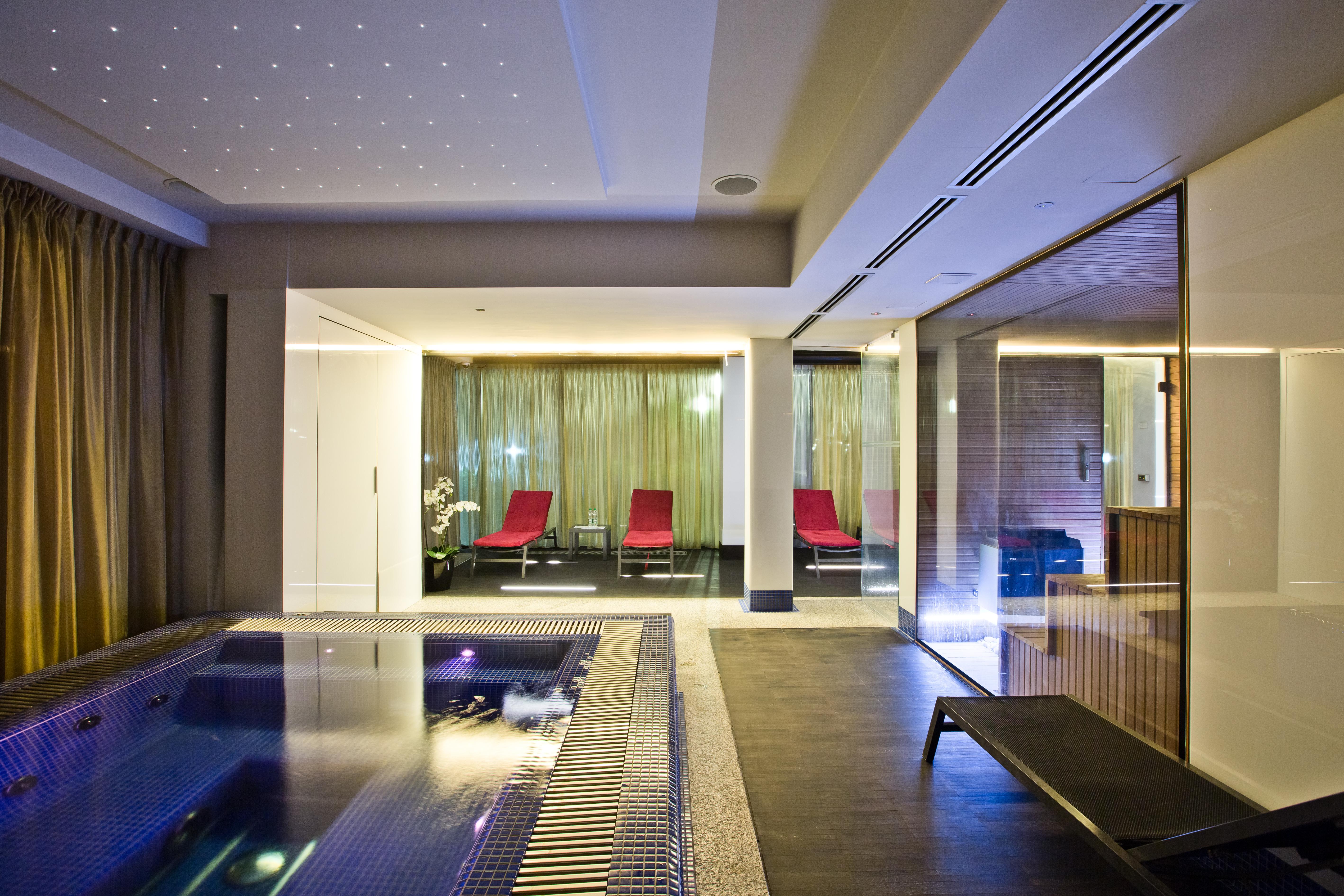 Platinum Palace Boutique Hotel Breslávia Exterior foto The spa at The Dorchester