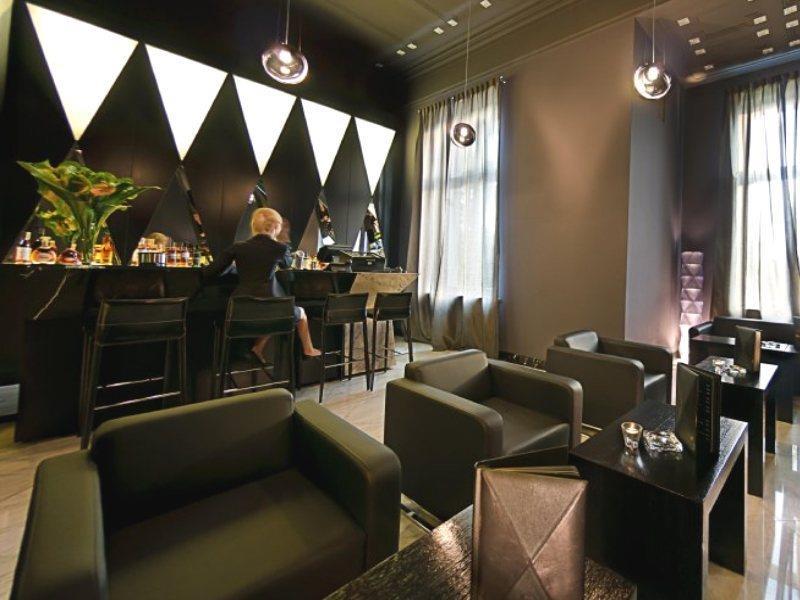 Platinum Palace Boutique Hotel Breslávia Exterior foto The interior of the restaurant